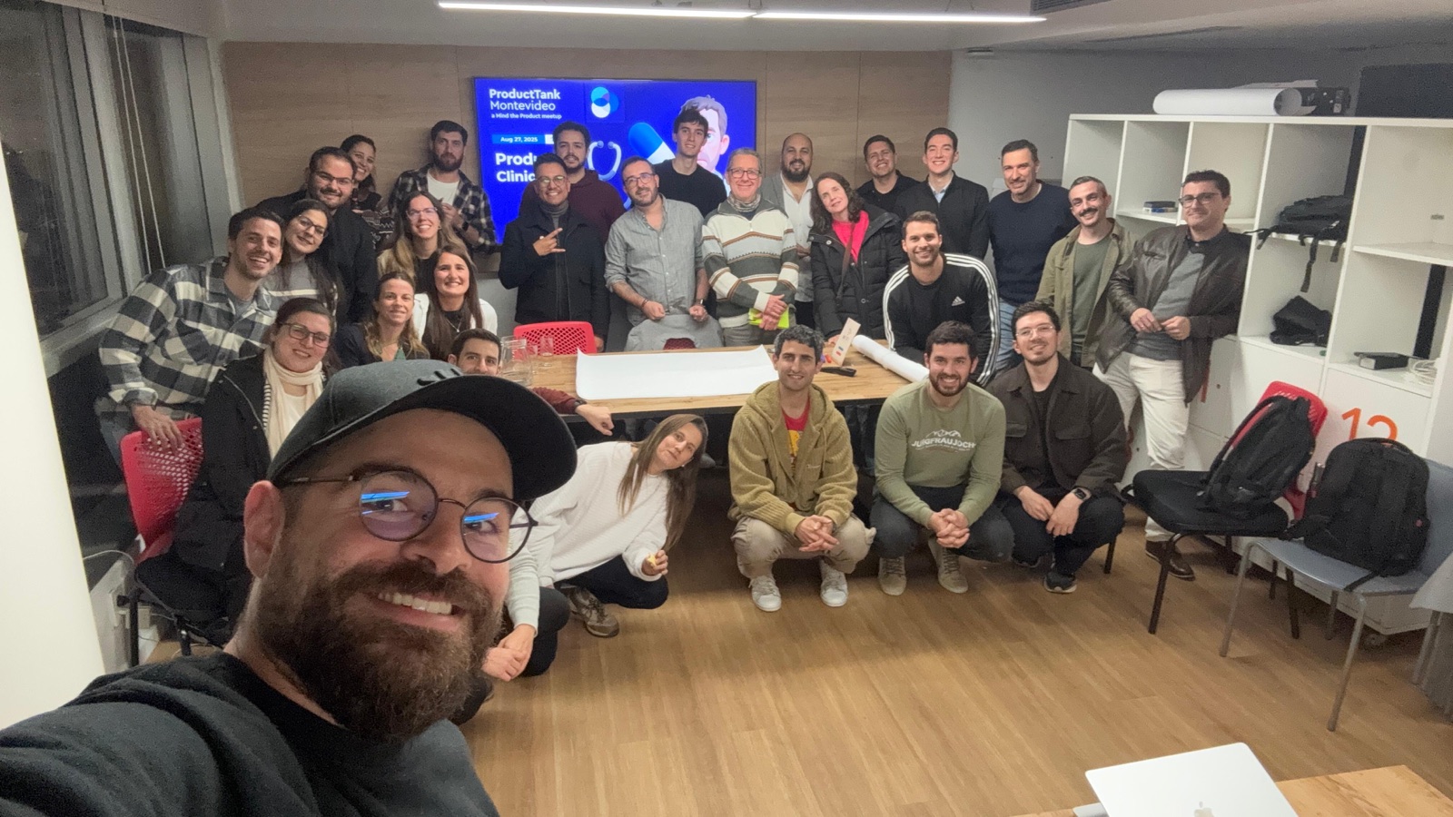 Felo with the Product Tank community