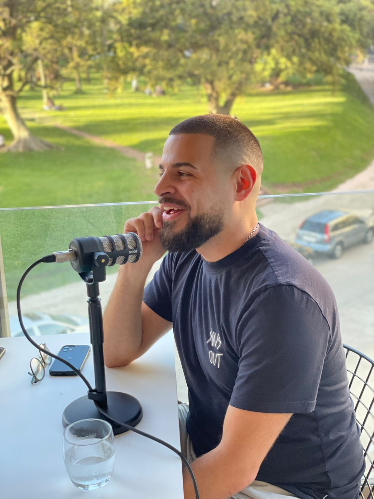 Felo recording a podcast