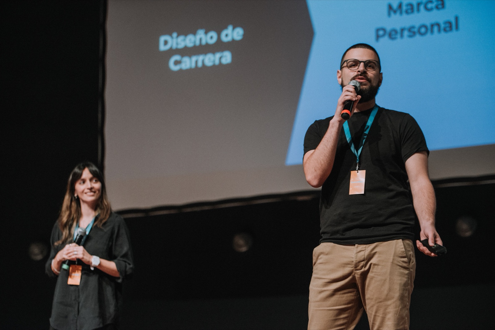 Felo giving a talk at a meetup